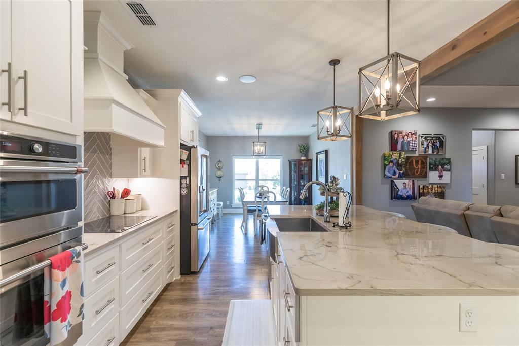 1749 Urban Avenue Property Photo 12
