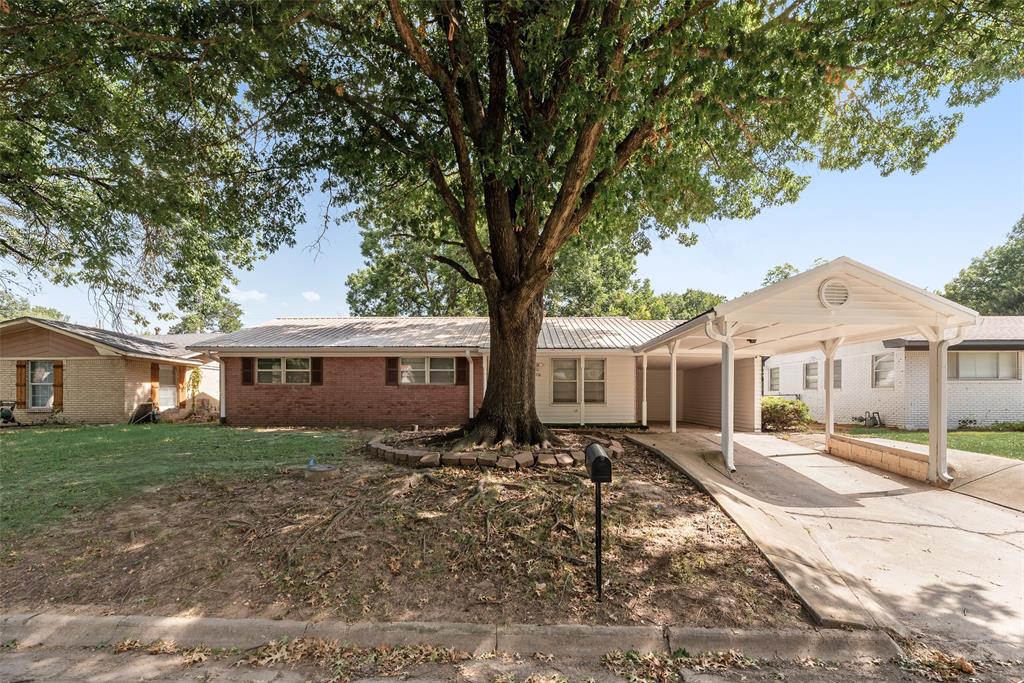 1716 Harris Street Property Photo 3