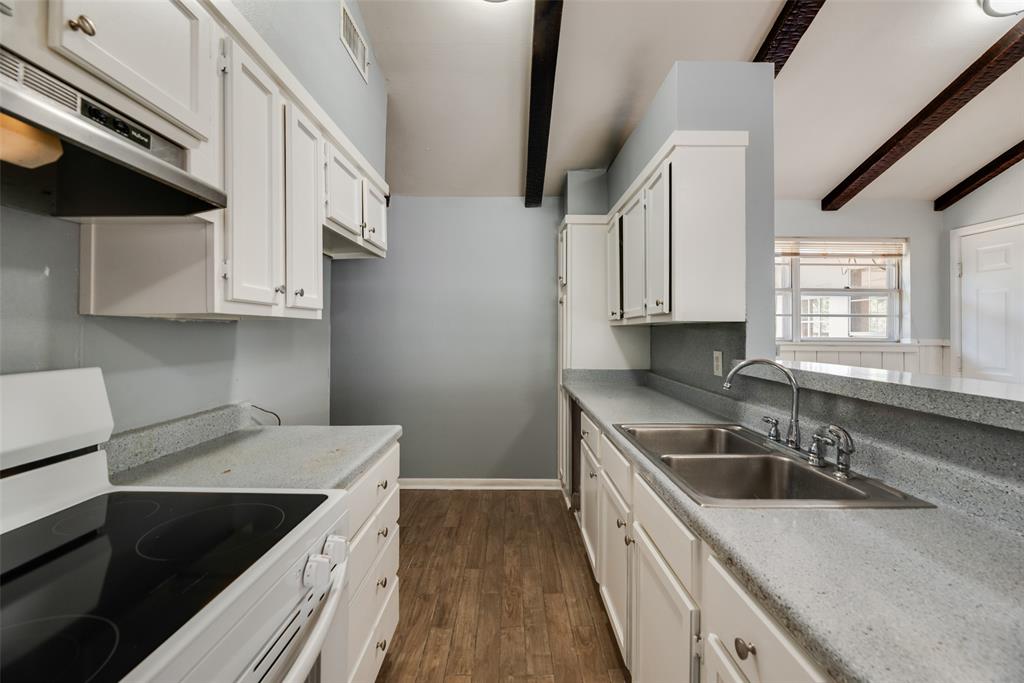 1716 Harris Street Property Photo 14