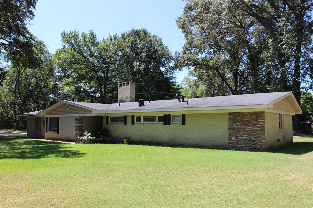 707 Browning Drive Property Photo 4