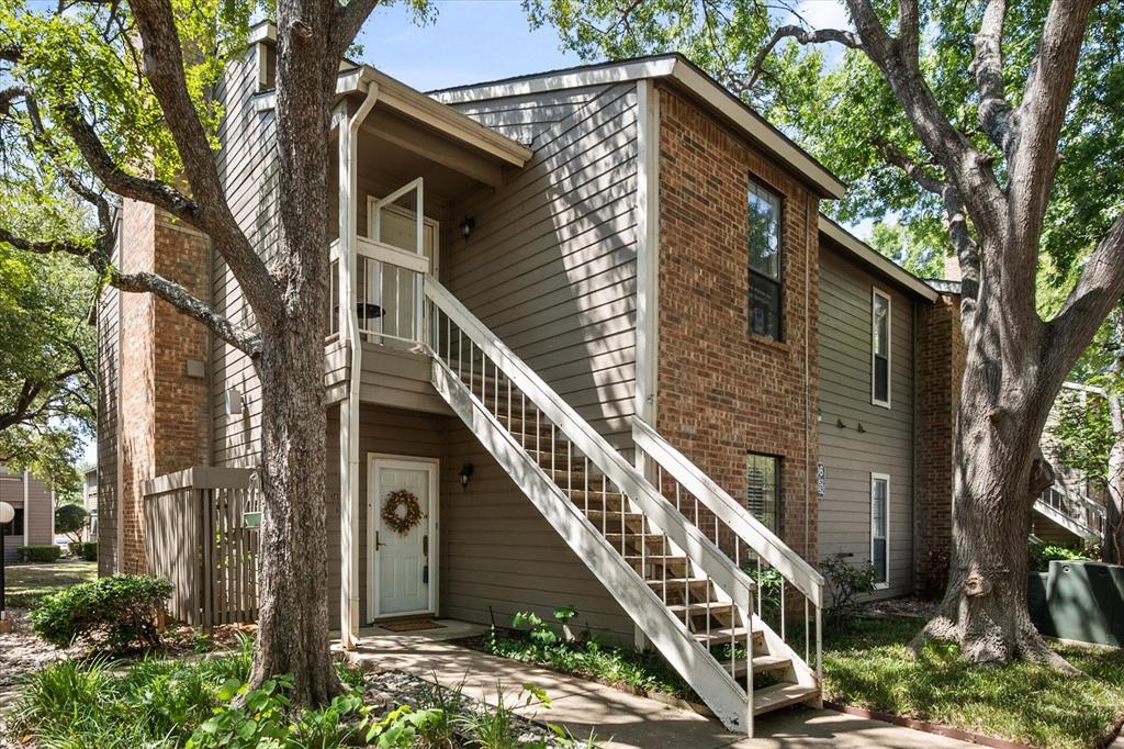 1206 Riverchase Lane 149 Property Photo 2
