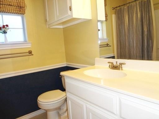 2216 Lattimore Street Property Photo 7