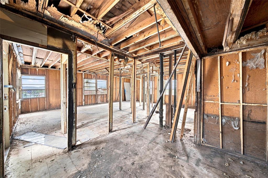 720 Dearborn Street Property Photo 8