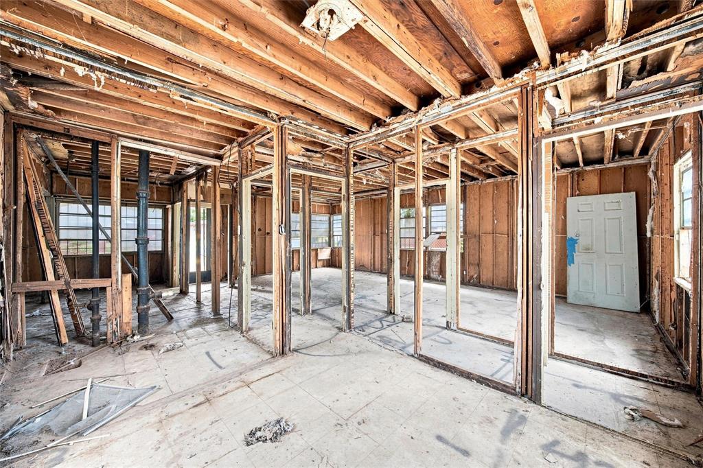 720 Dearborn Street Property Photo 11