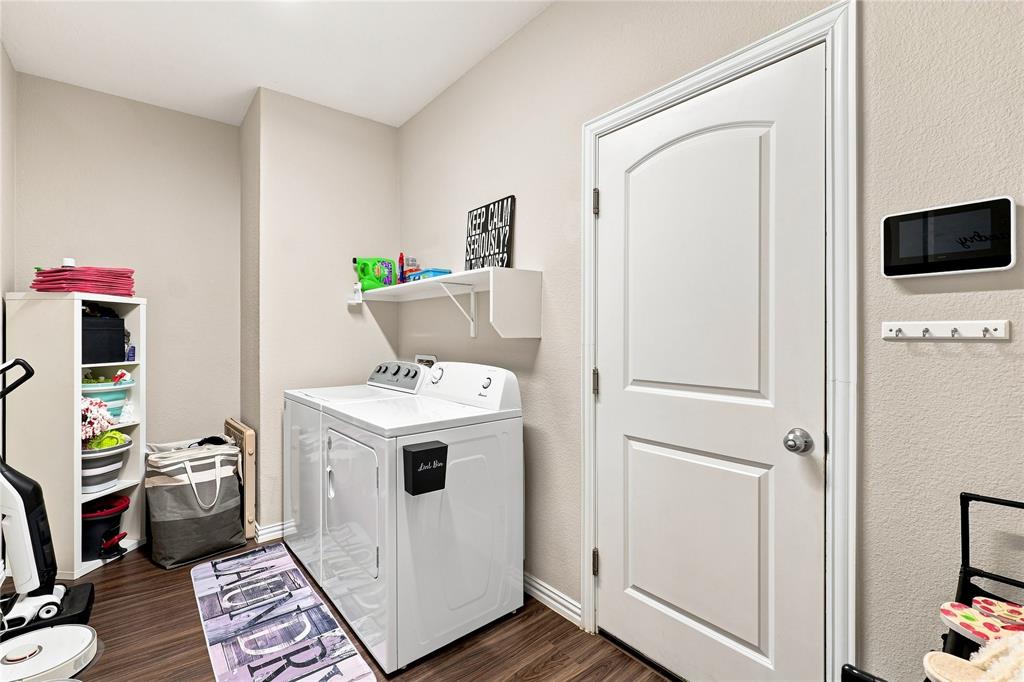 703 Liner Lane Property Photo 8