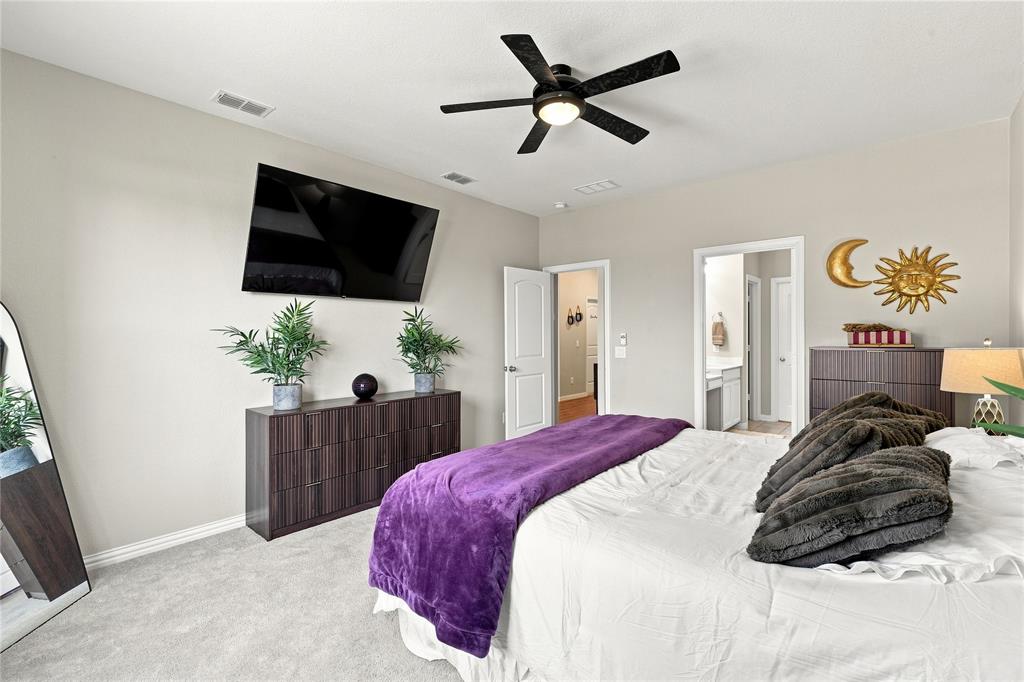 703 Liner Lane Property Photo 14