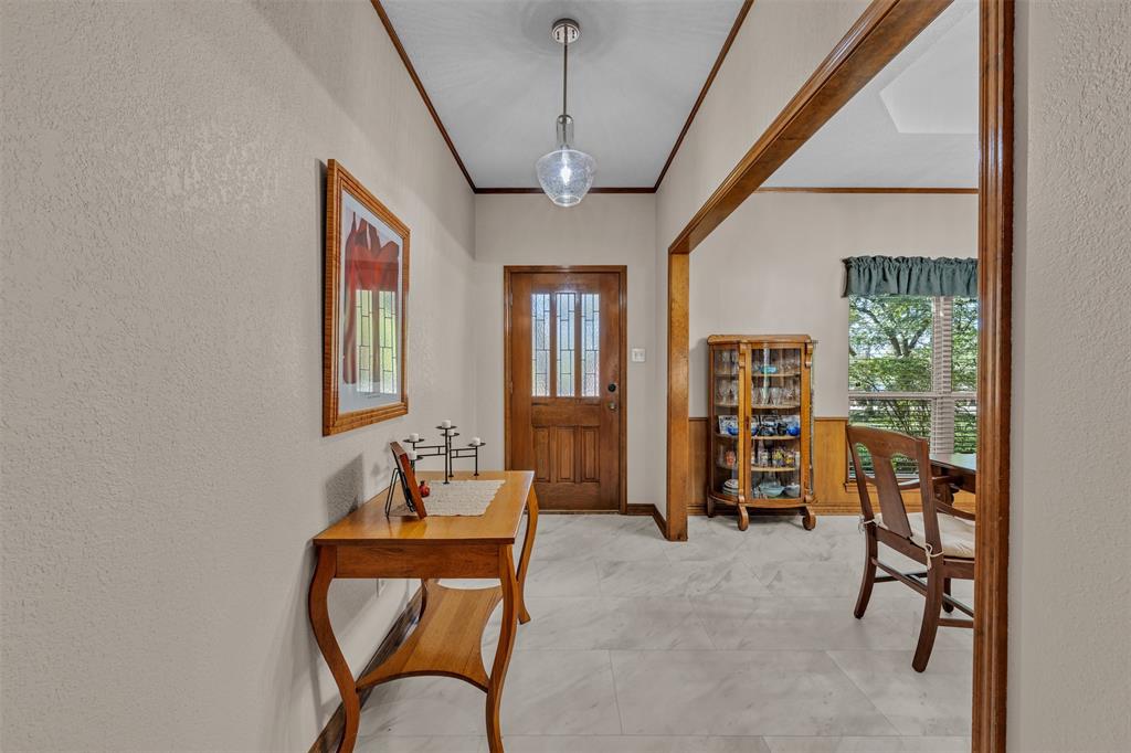 204 Fairway Drive Property Photo 4