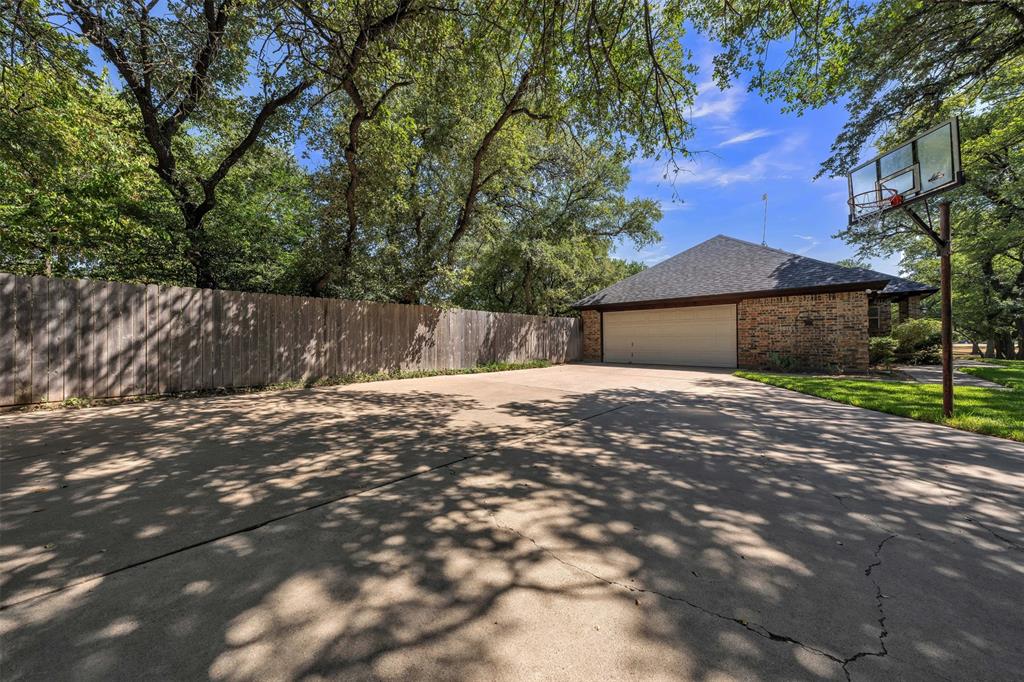 204 Fairway Drive Property Photo 32