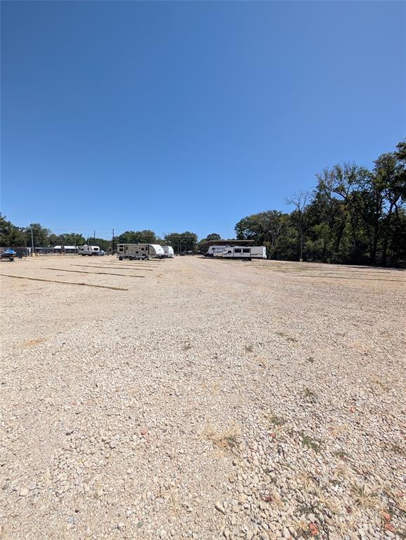 1204 Tool Drive Property Photo 4