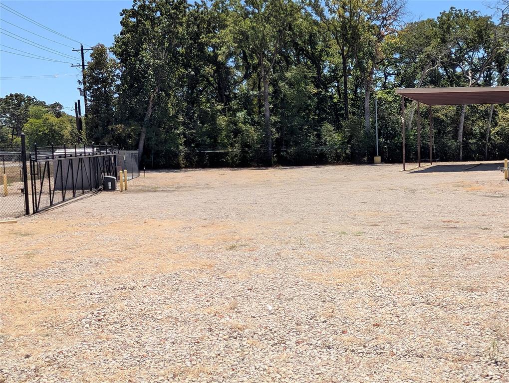1204 Tool Drive Property Photo 6