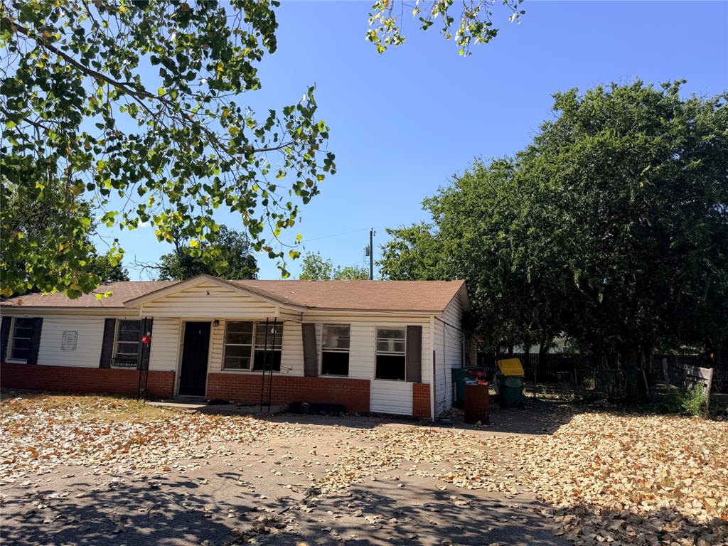 313 Lawndale Street Property Photo 1