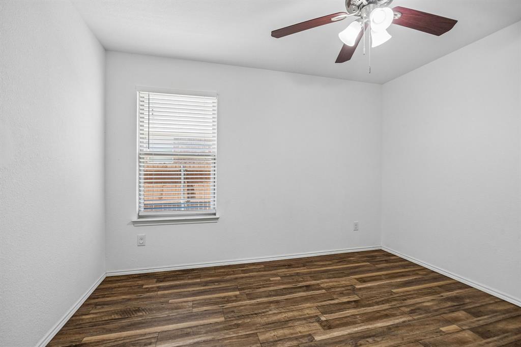2938 Montrose Trail Property Photo 6