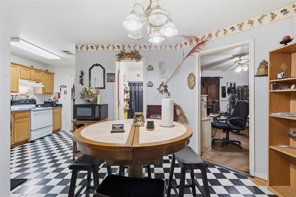 1300 Spring Street Property Photo 7
