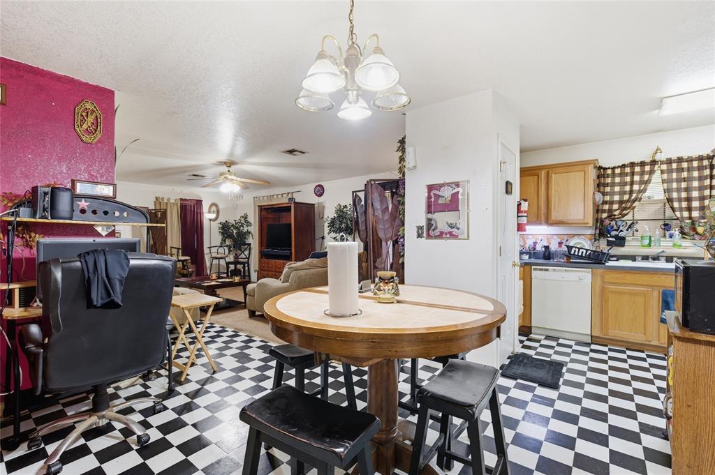 1300 Spring Street Property Photo 8