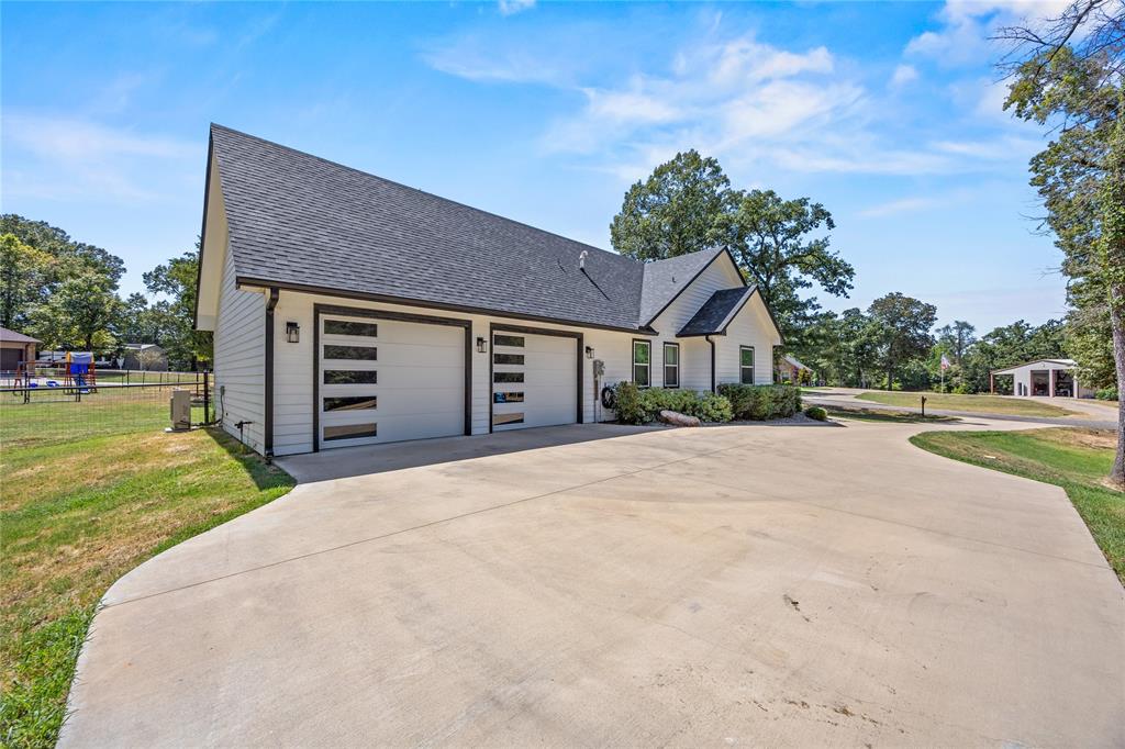 222 Rs County Road 4269 Property Photo 8