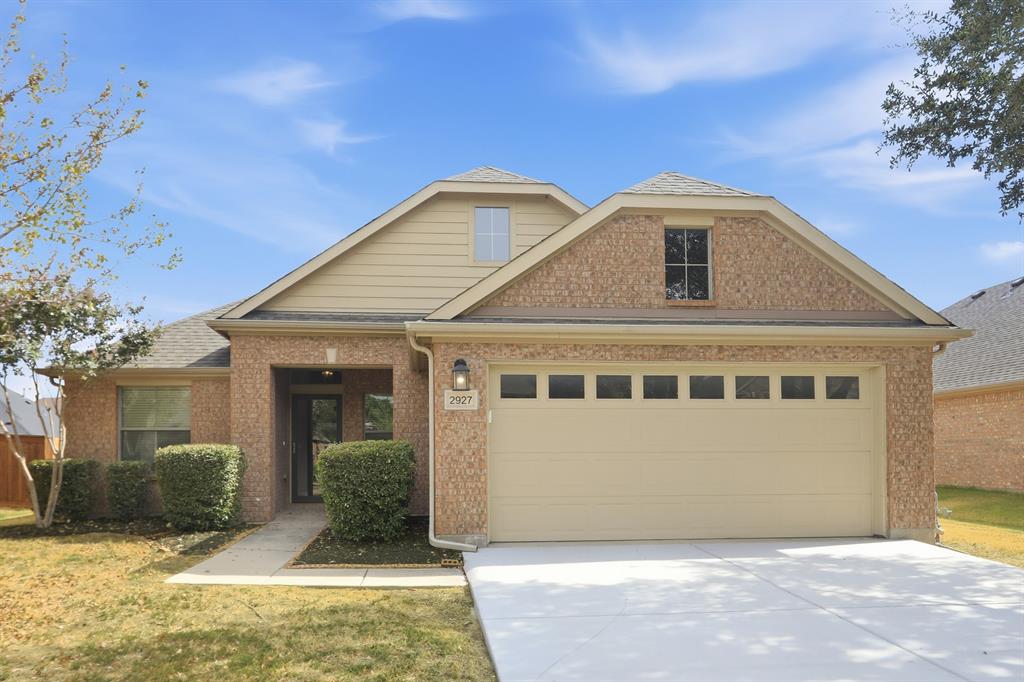 2927 Albares Drive Property Photo 1