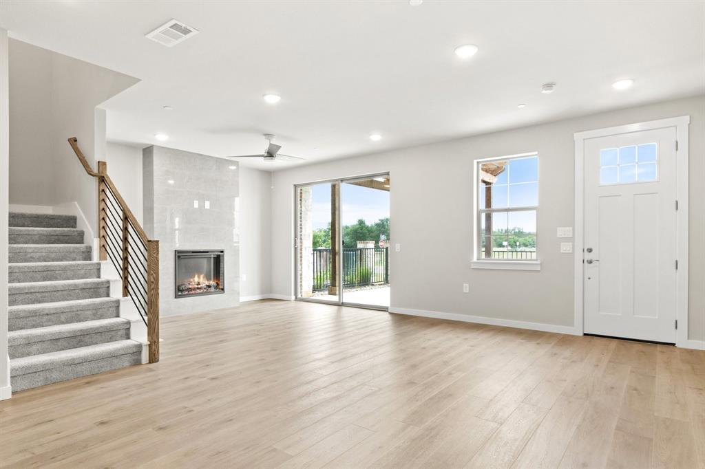 2888 Enfield Property Photo 7