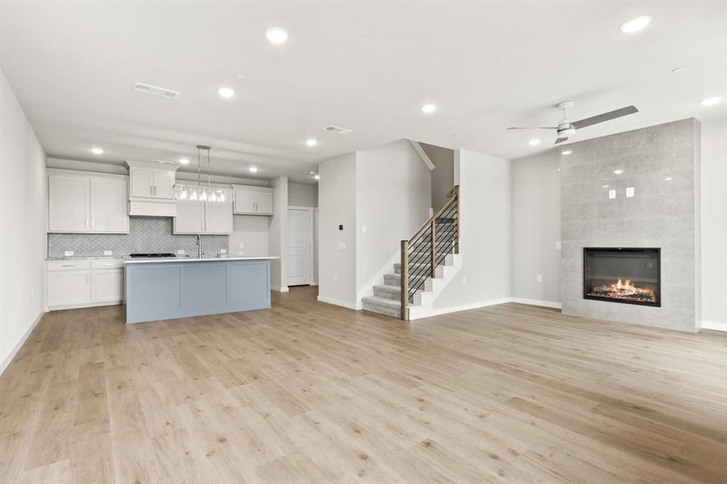 2888 Enfield Property Photo 11