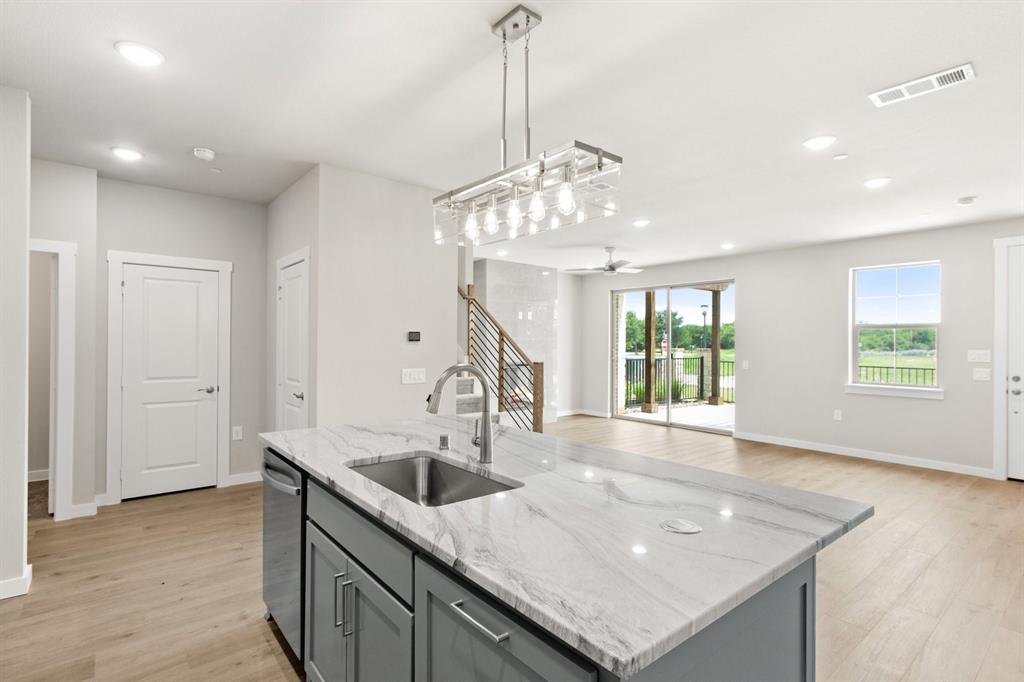2888 Enfield Property Photo 15
