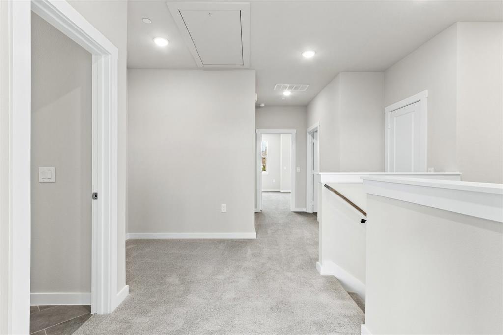 2888 Enfield Property Photo 18
