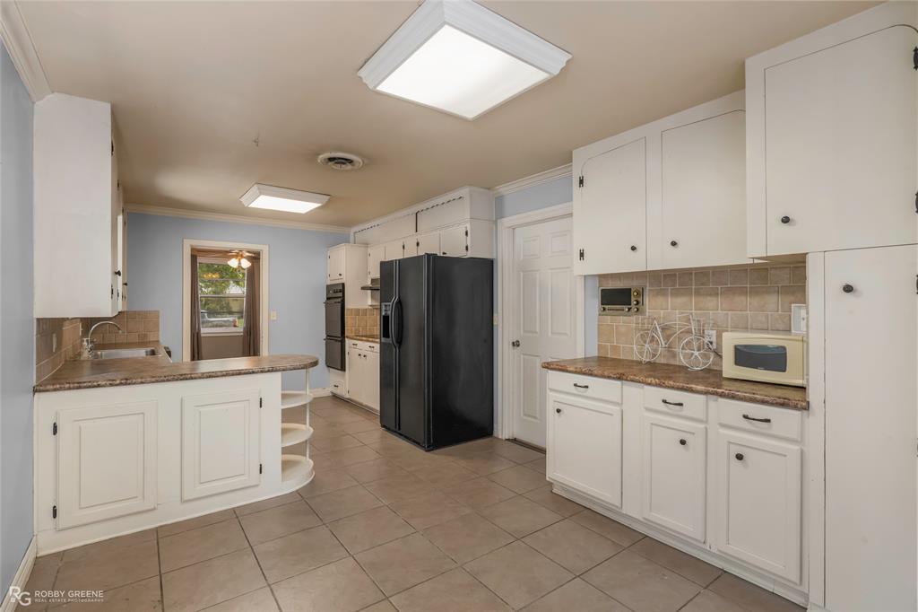 2704 E Cavett Drive Property Photo 13