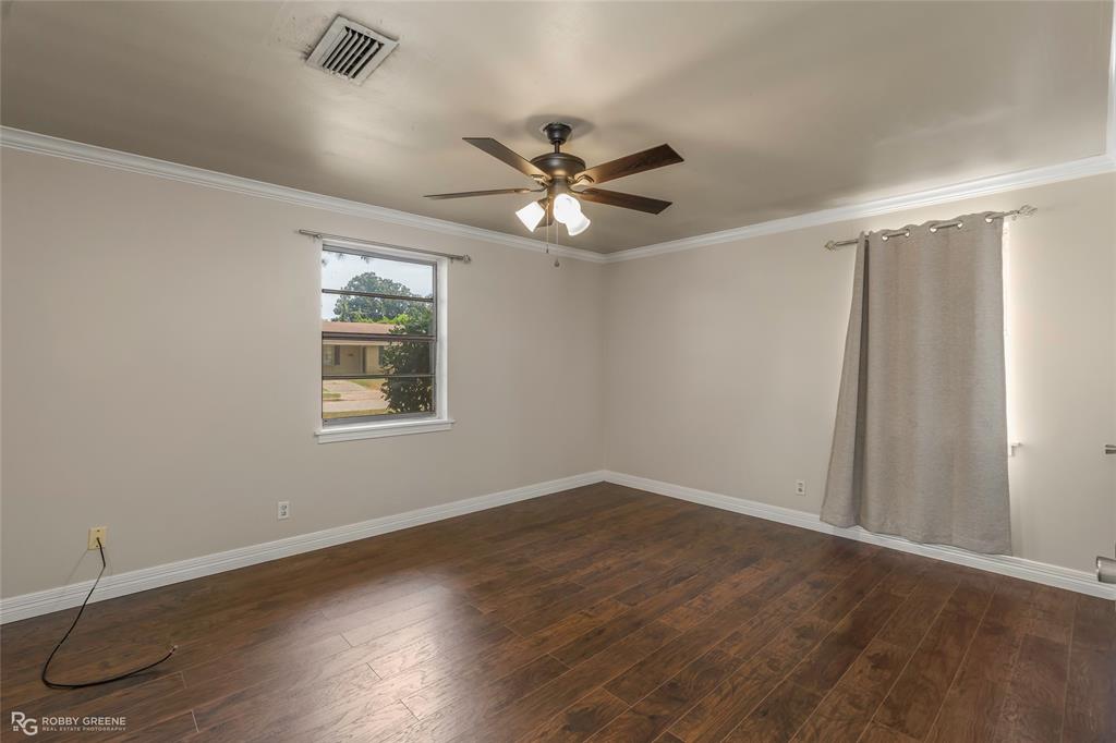 2704 E Cavett Drive Property Photo 14