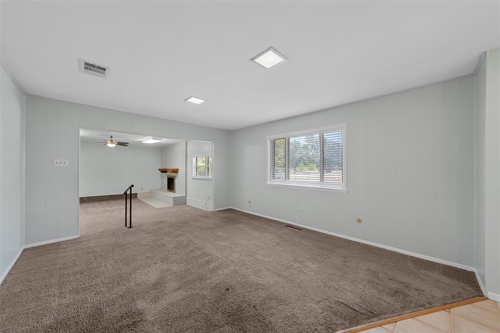 8817 Oakdale Drive Property Photo 7