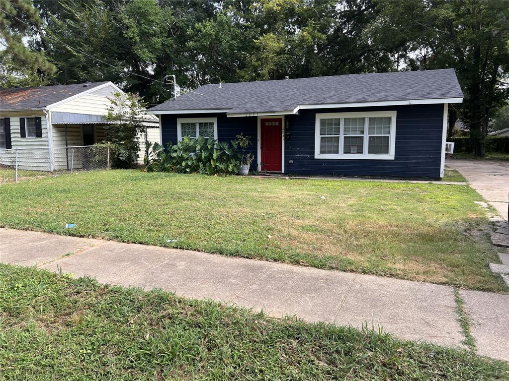 2831 Corbitt Street Property Photo 1