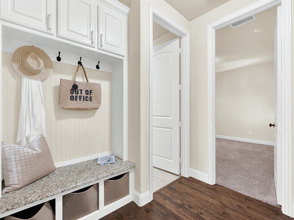 409 Daleport Drive Property Photo 26
