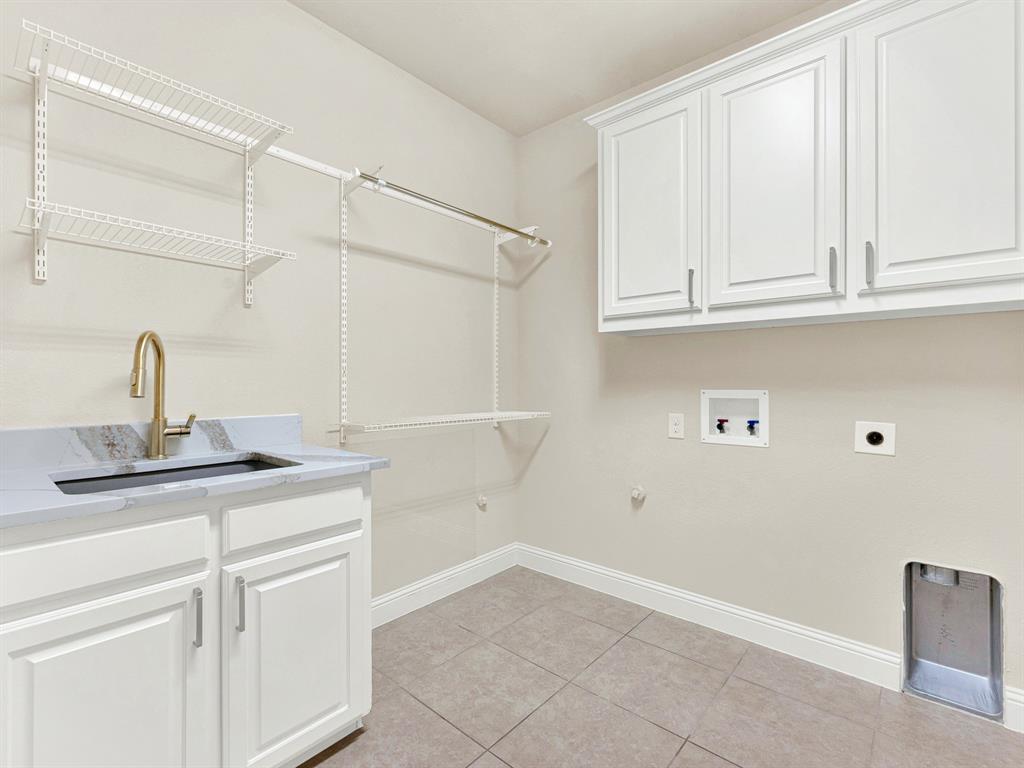 409 Daleport Drive Property Photo 28