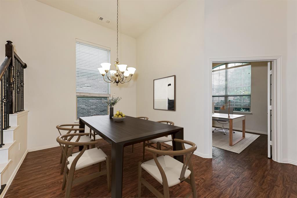 5305 Grove Cove Drive Property Photo 10