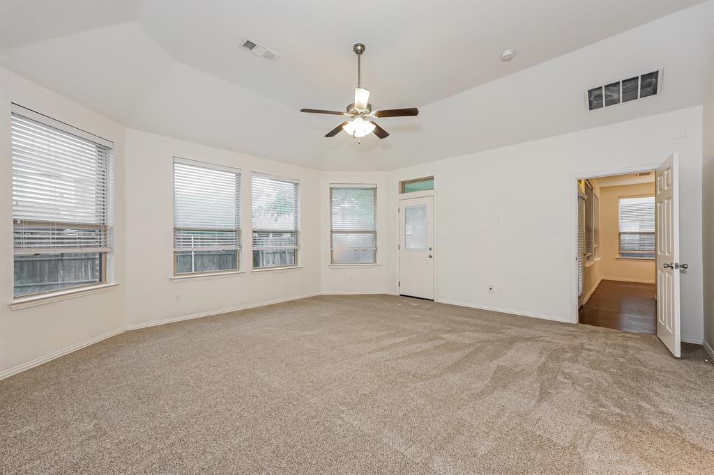 5305 Grove Cove Drive Property Photo 19