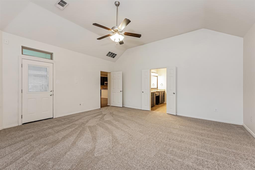 5305 Grove Cove Drive Property Photo 20