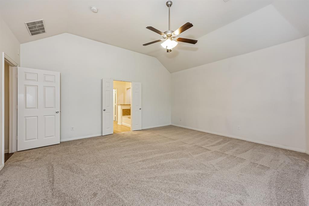 5305 Grove Cove Drive Property Photo 21
