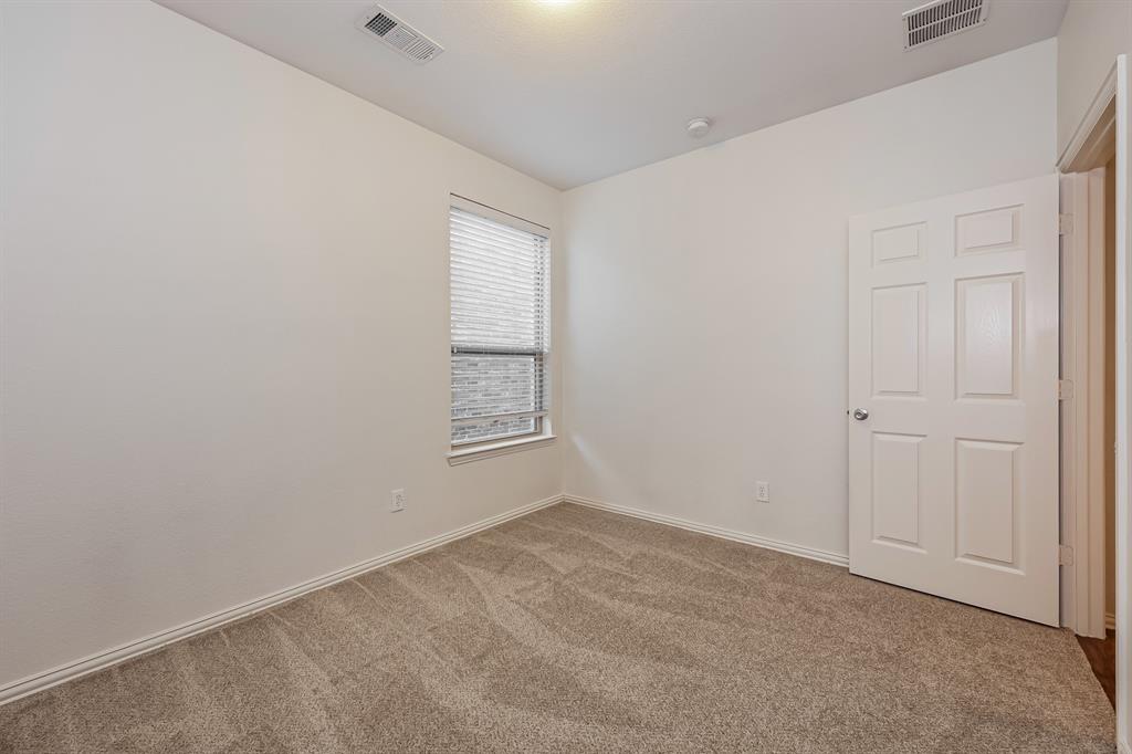 5305 Grove Cove Drive Property Photo 27