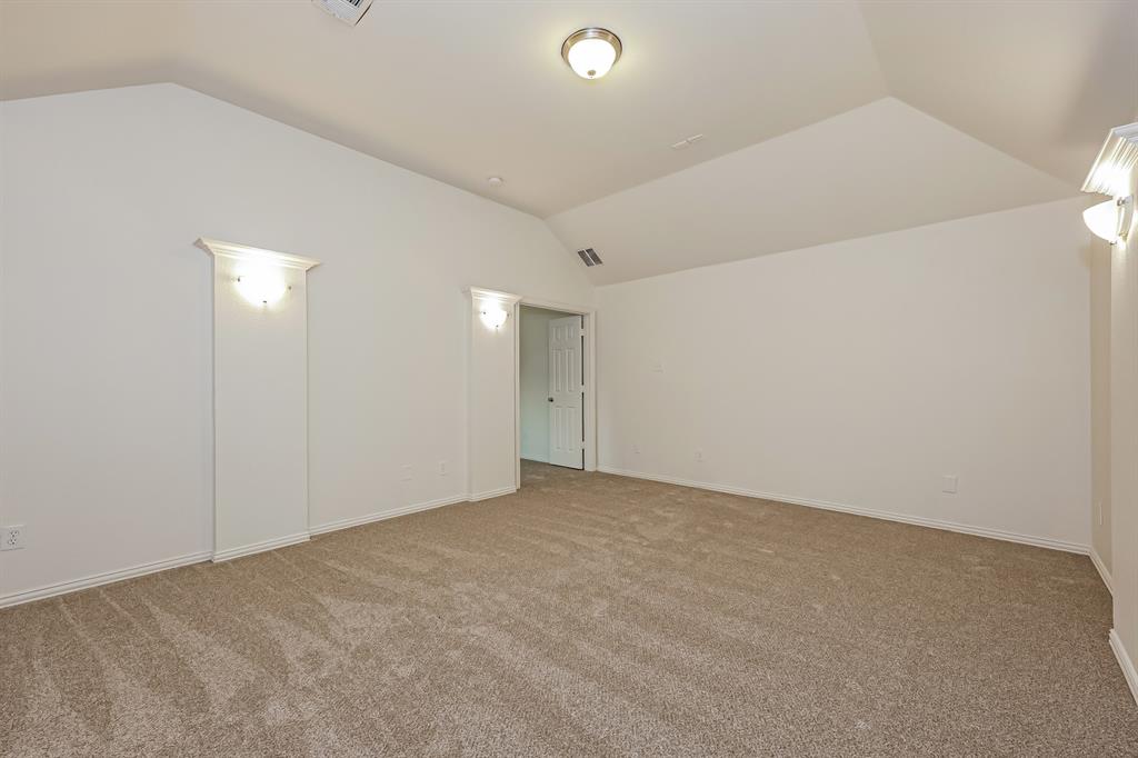 5305 Grove Cove Drive Property Photo 28
