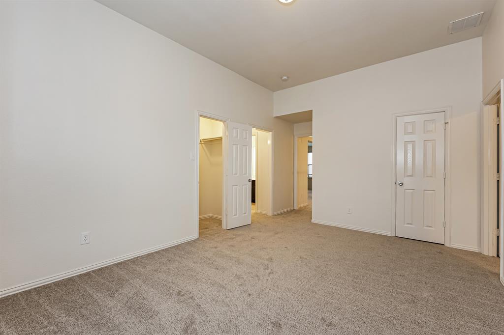 5305 Grove Cove Drive Property Photo 30