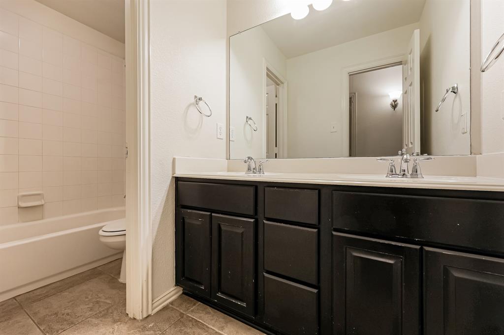 5305 Grove Cove Drive Property Photo 37