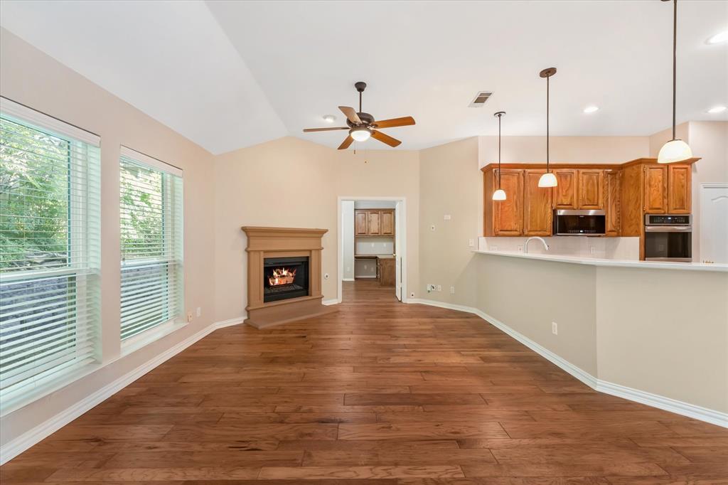 2817 Naples Drive Property Photo 1
