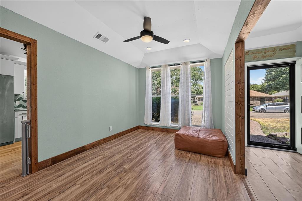 802 Green Brook Drive Property Photo 4