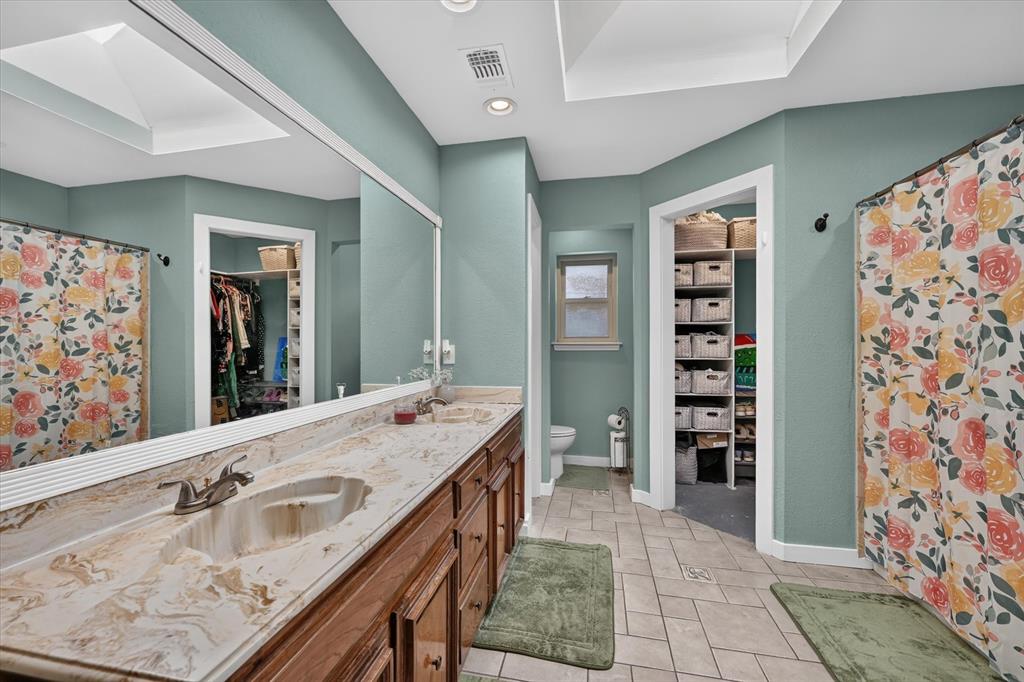 802 Green Brook Drive Property Photo 14