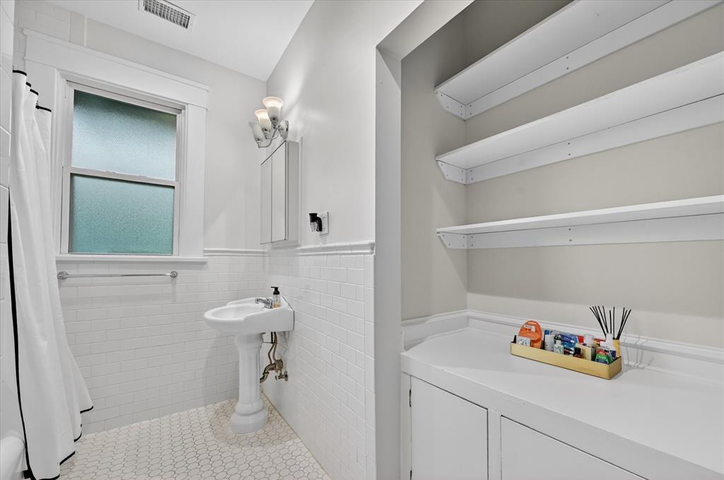802 Haines Avenue Property Photo 18
