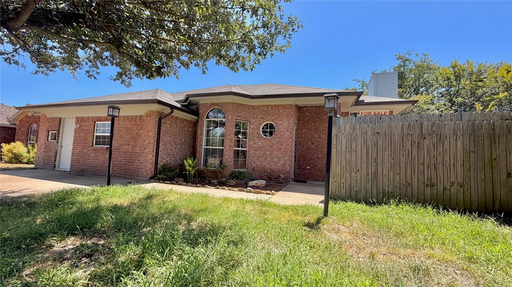 405 Odell Street Property Photo 2