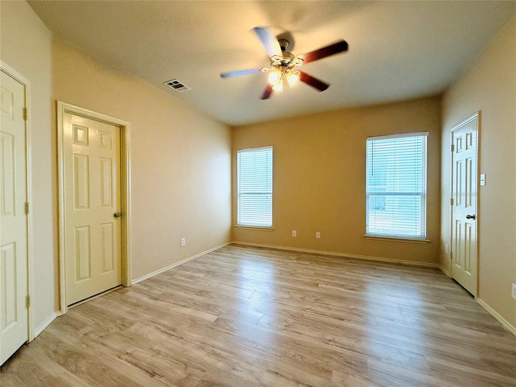 1645 Cambridge Drive Property Photo 8