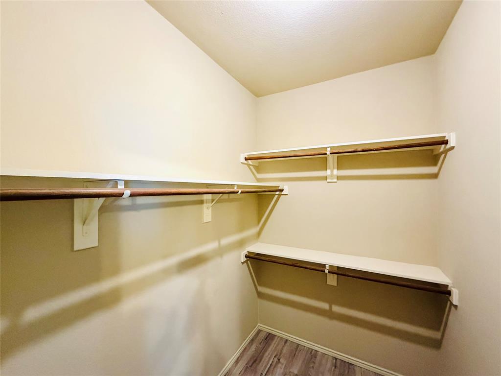 1645 Cambridge Drive Property Photo 9