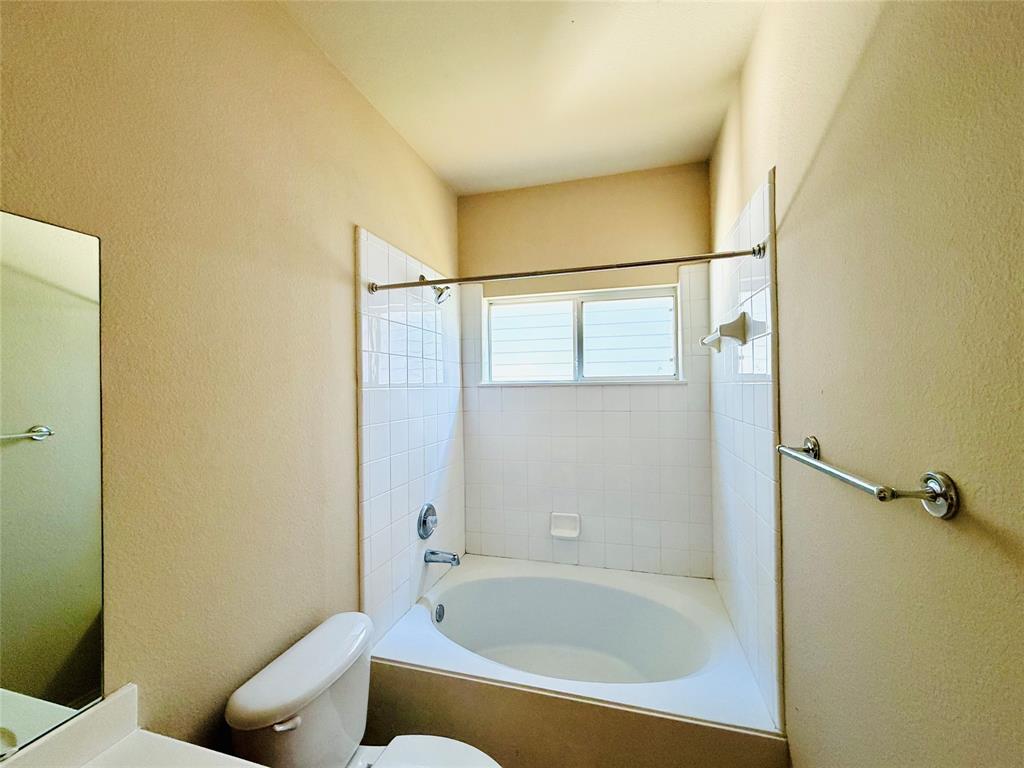 1645 Cambridge Drive Property Photo 10