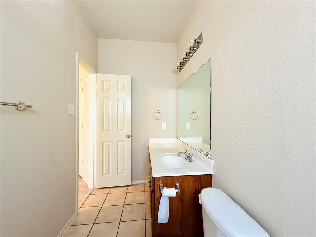 1645 Cambridge Drive Property Photo 11