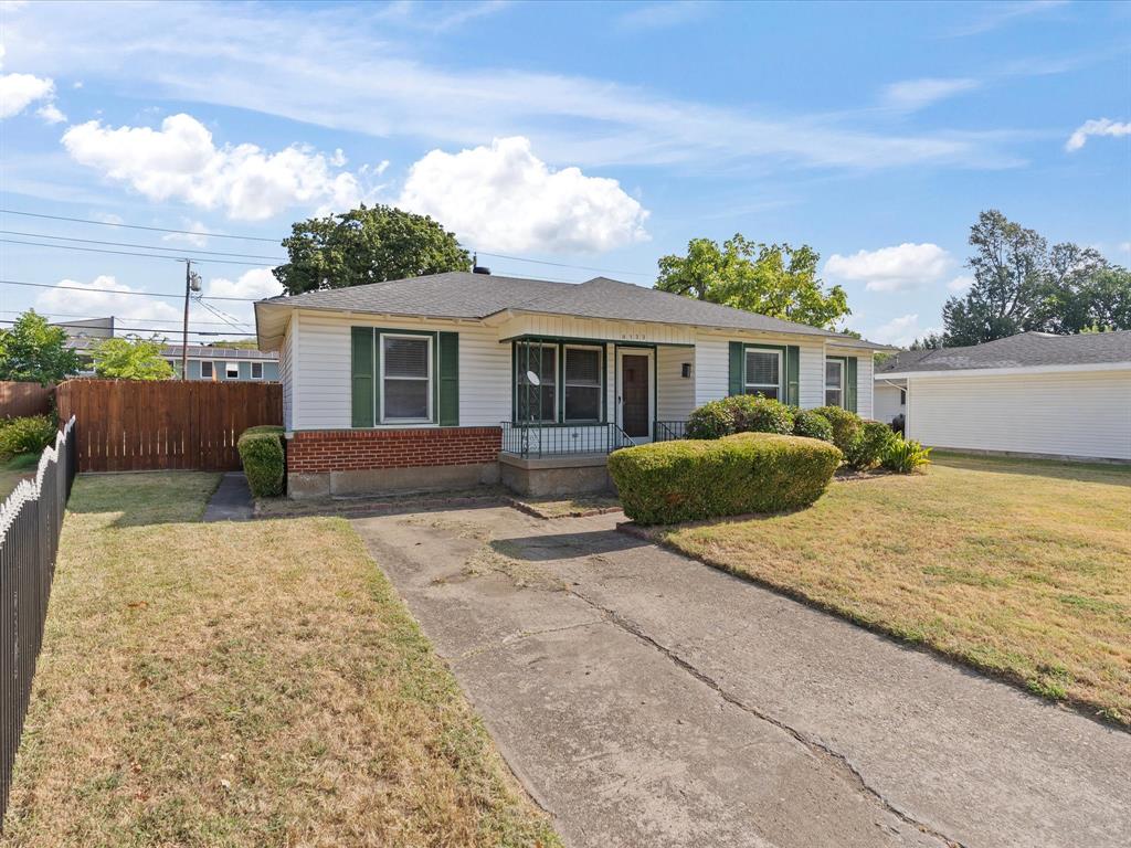 8133 Cavalier Circle Property Photo 2