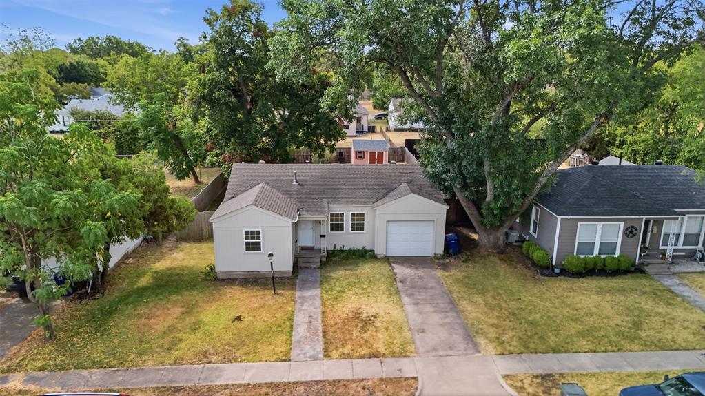 852 Lilac Drive Property Photo 1