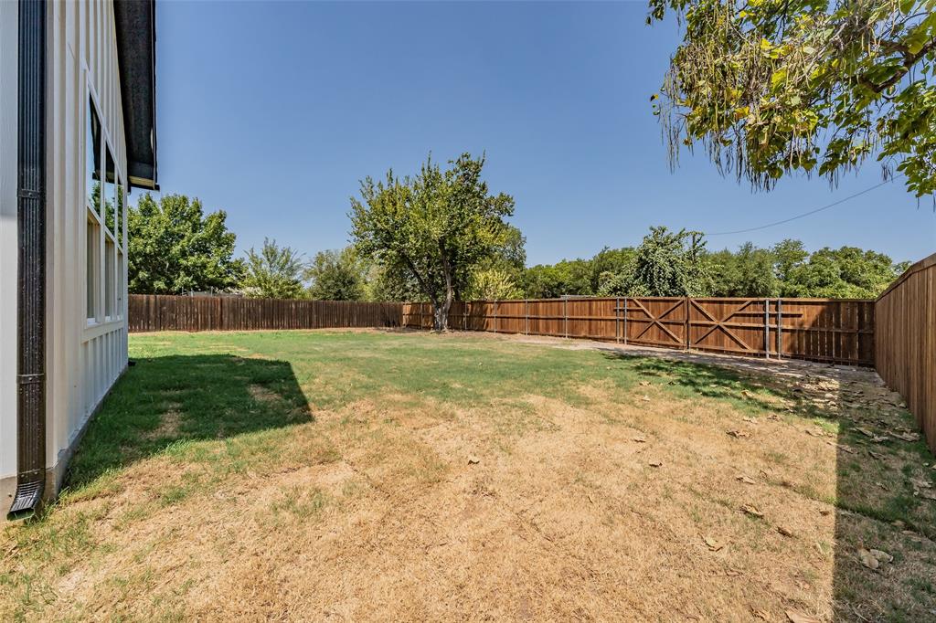 305 Hobbs Avenue Property Photo 6